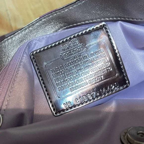 RARE COACH Poppy Like new Madison signature shoulder bag, purple, cream, gray - Picture 13 of 16